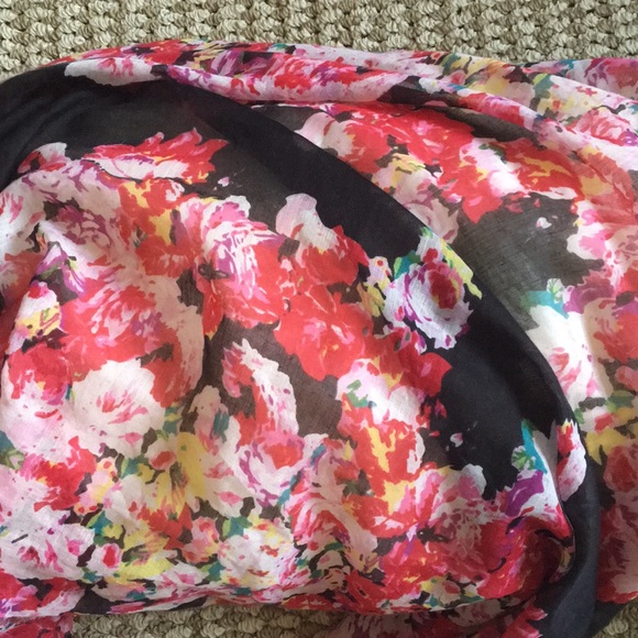 4 for $25 Floral infinity scarf - Picture 2 of 2